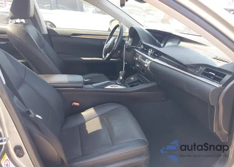 2018 Lexus Es 350 z USA, uszkodzony, nr VIN 58ABK1GG7JU081038